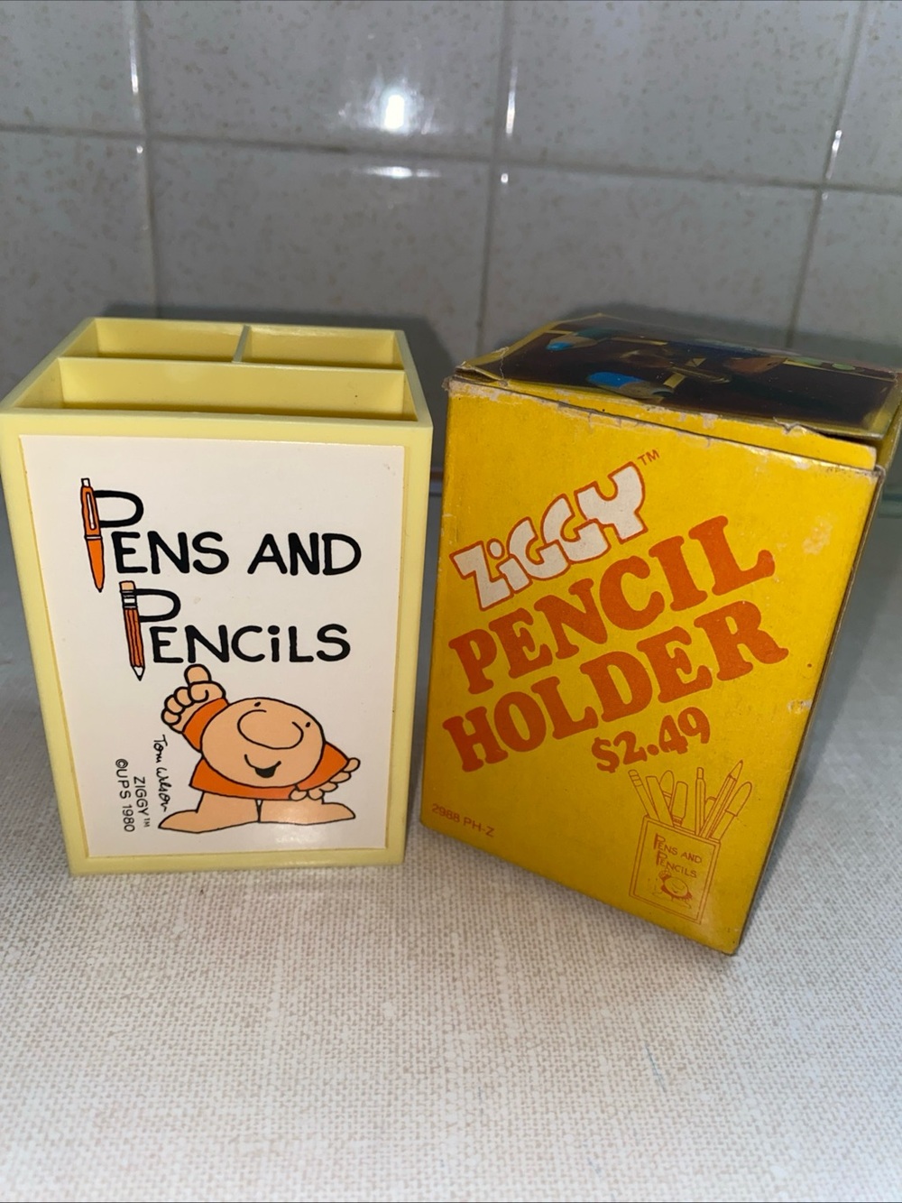 Vtg‎ 1980 Ziggy Pen & Pencil Holder Tom Wilson Comic Strip Art Desk Hong Kong